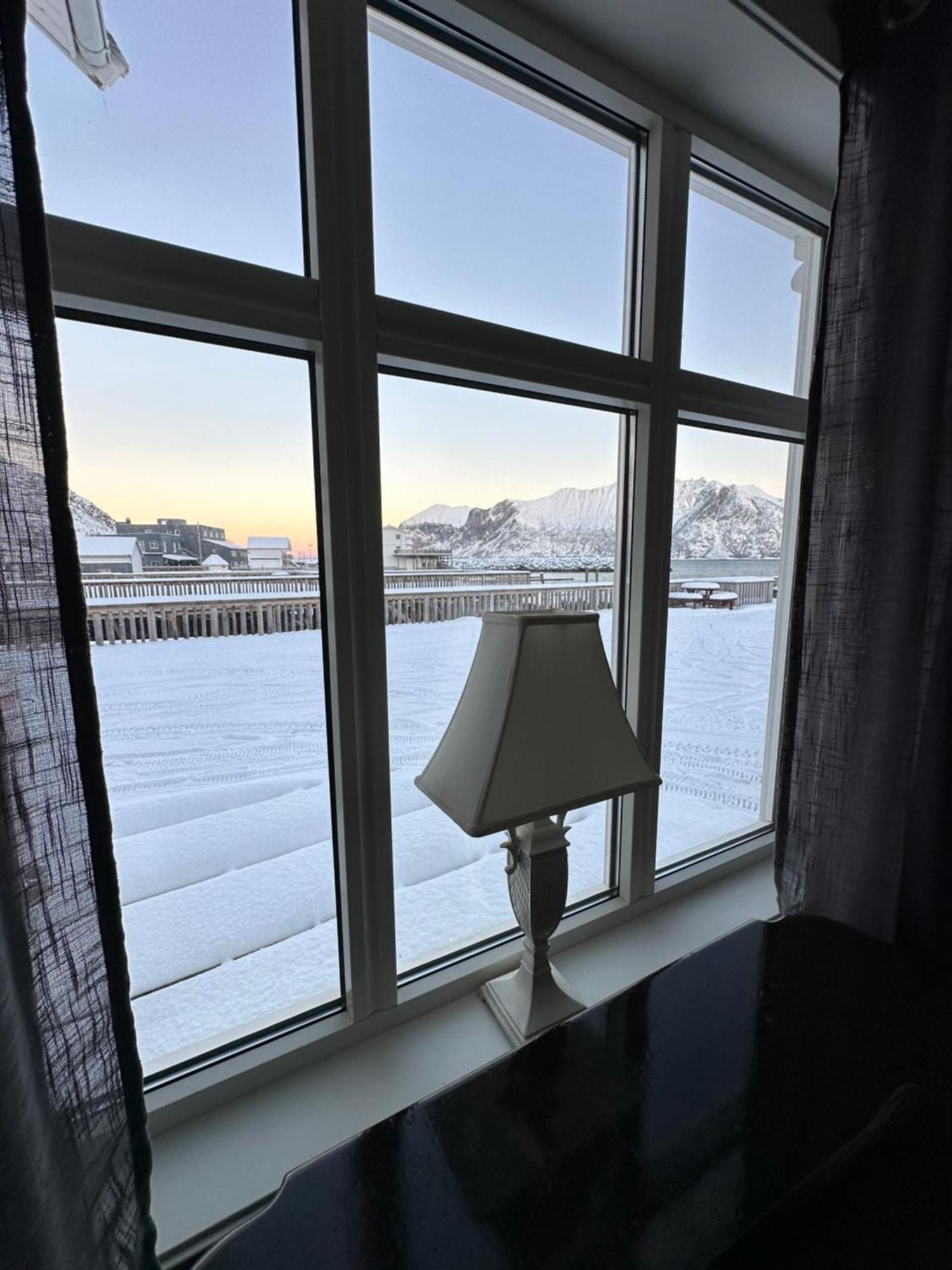 Hotel Mefjord Brygge Mefjordvær Esterno foto