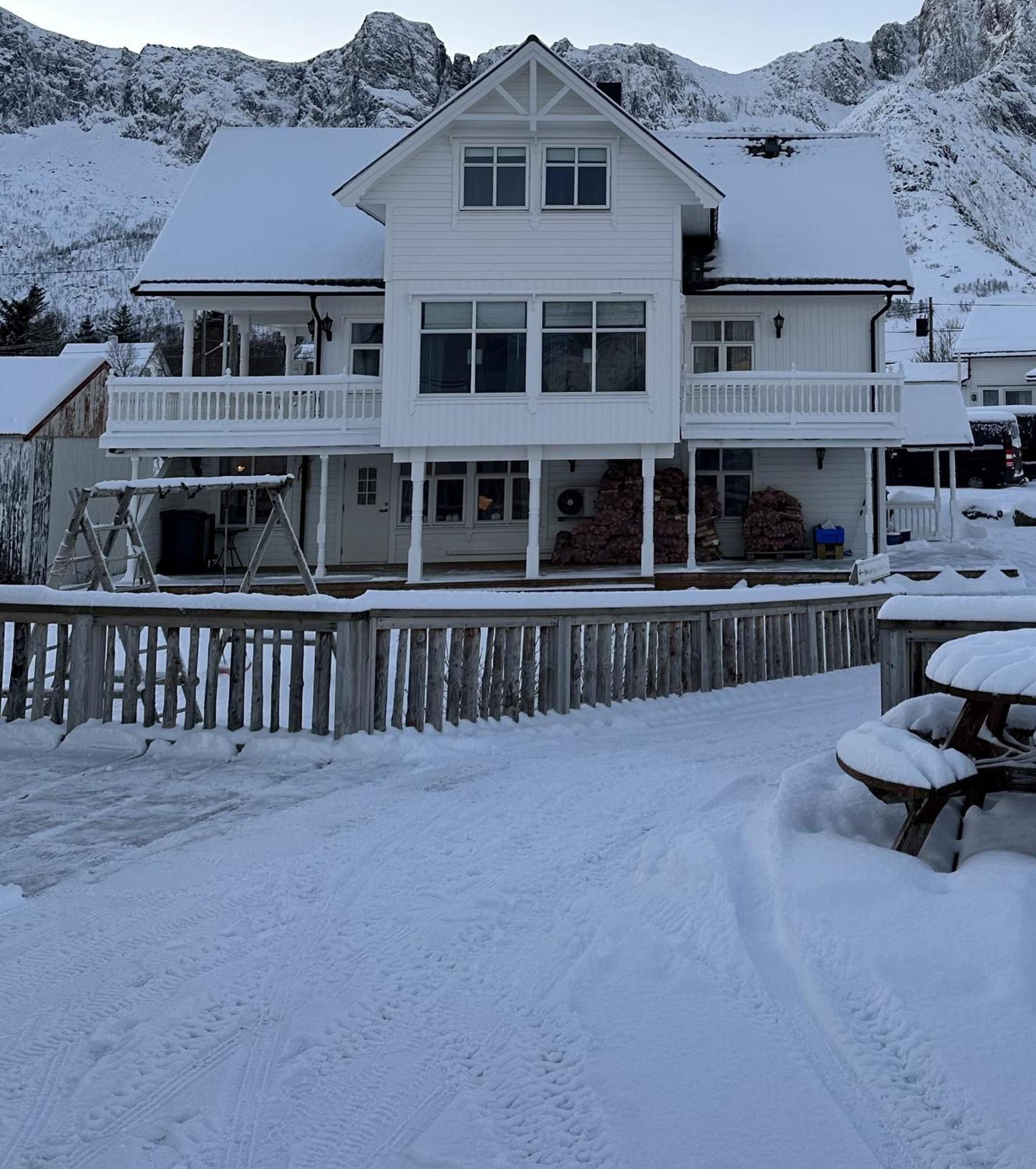 Hotel Mefjord Brygge Mefjordvær Esterno foto