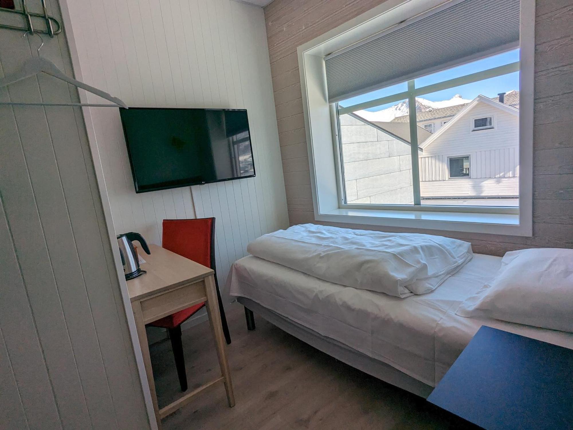 Hotel Mefjord Brygge Mefjordvær Camera foto
